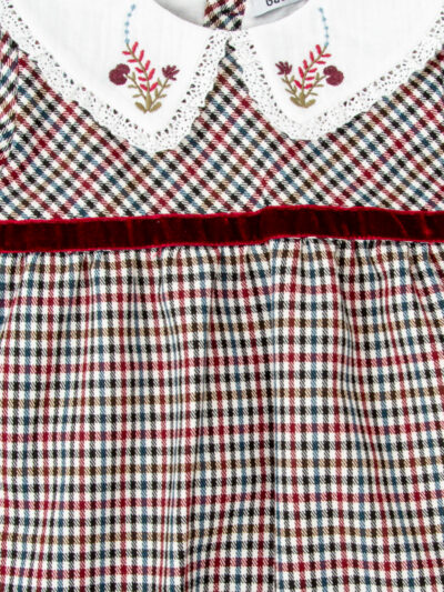 Robe bébé fille tartan à col brodé – Bordeaux