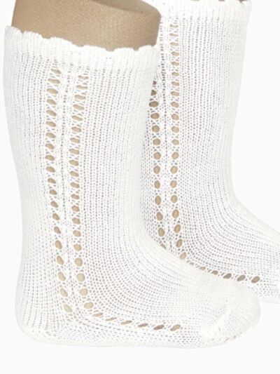 Chaussettes hautes bébé ajourées – Crème