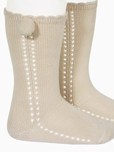 Chaussettes hautes bébé ajourées à pompon – Beige