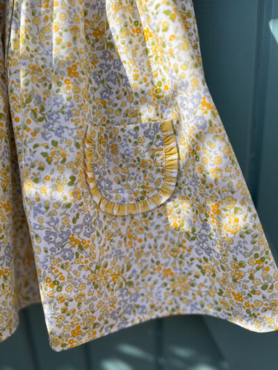 Robe fillette à fleurs – Jaune