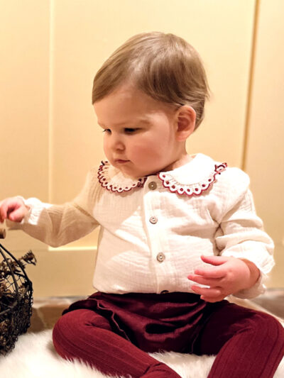 Chemise bébé fille à col et liseré rouge fantaisie – Ecru