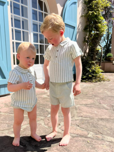 Conjunto de camisa y pantalón corto de algodón y lino para niño – Gris pálido