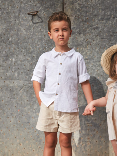 Camisa y pantalón corto de lino y algodón para niño – Beige