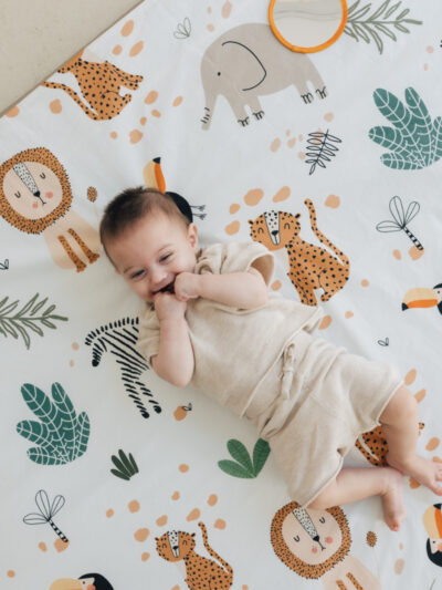 Safari-themed baby play mat – 110 x 140 cm