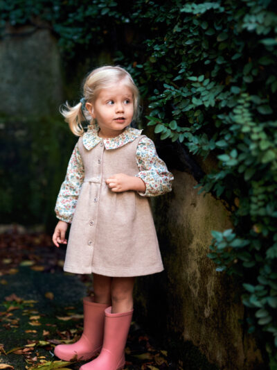 Robe chasuble enfant fille en maille à chevrons – Beige