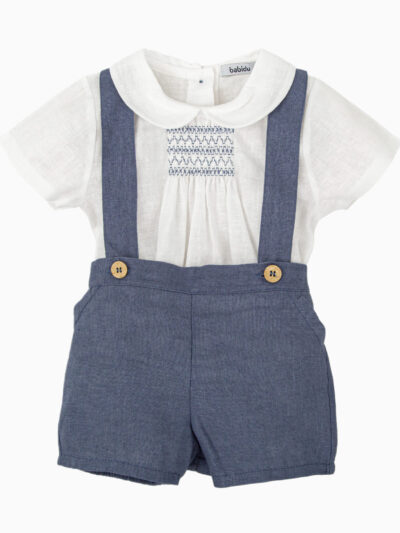 Conjunto para niño de pantalón corto con tirantes y blusa con nido de abeja – Azul/blanco