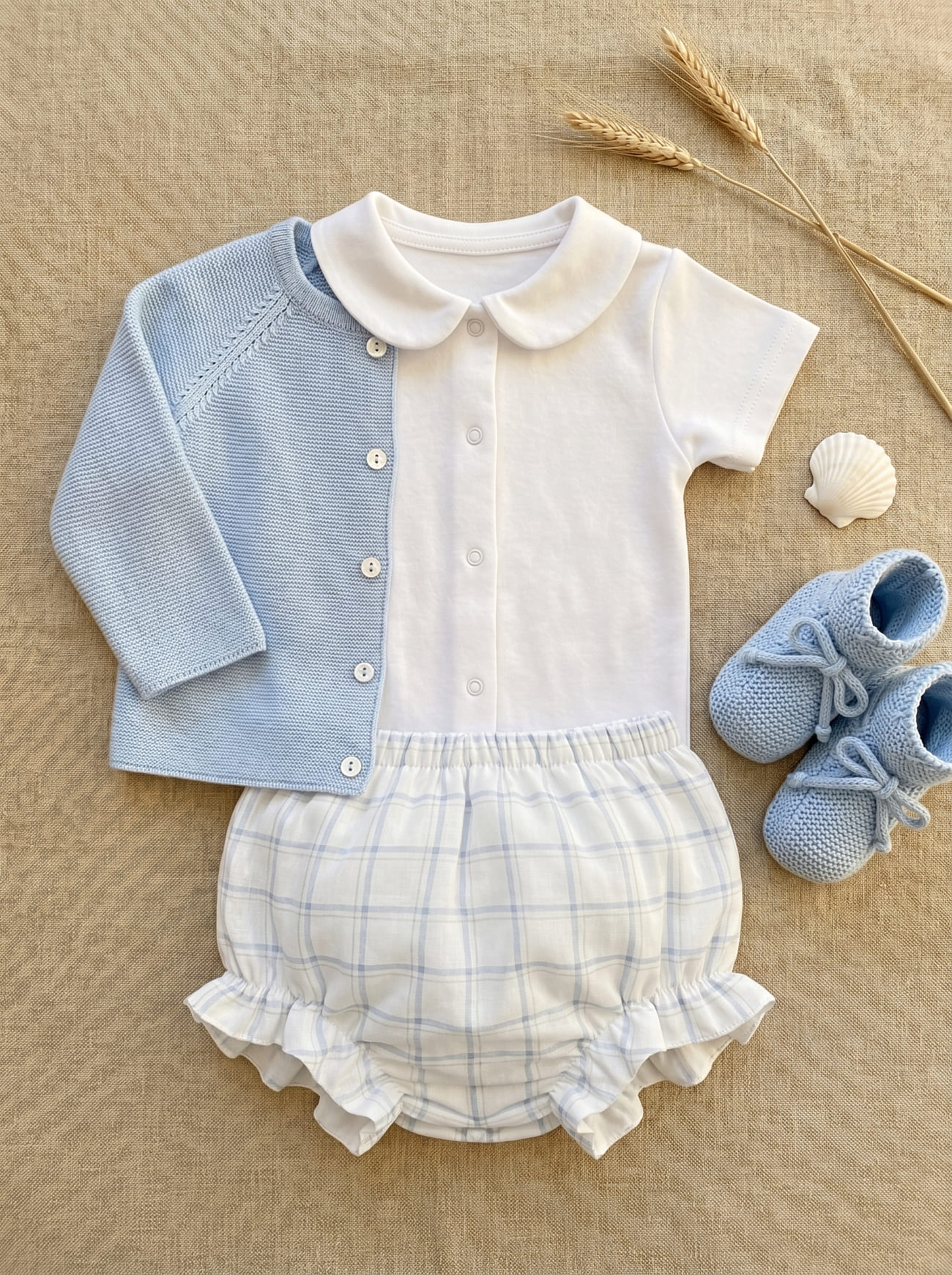 Newborn Girl Outfit Blue Cloud – Checked Bloomer