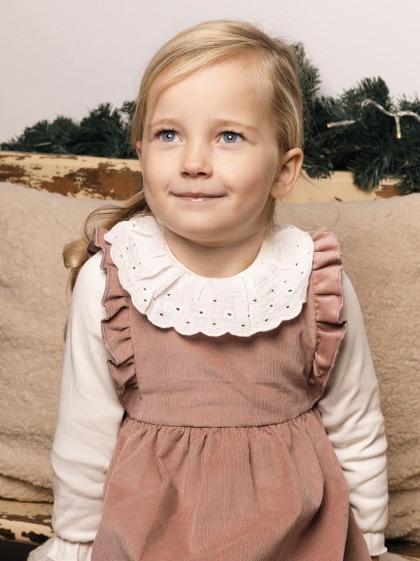 Blusa para niña con cuello grande bordado - Crudo