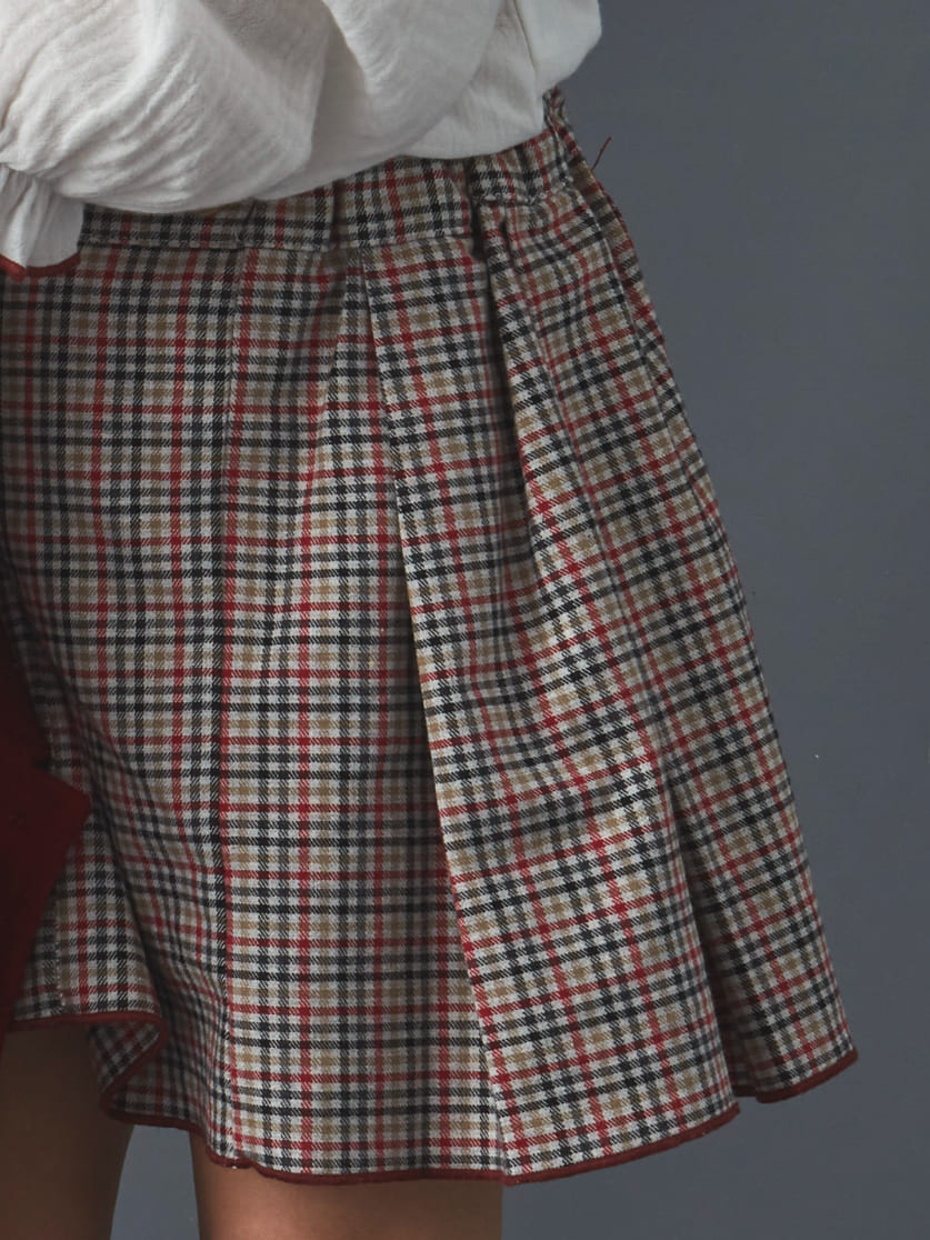 Ensemble fille blouse à col brodé et jupe écossaise - Bordeaux – Image 7